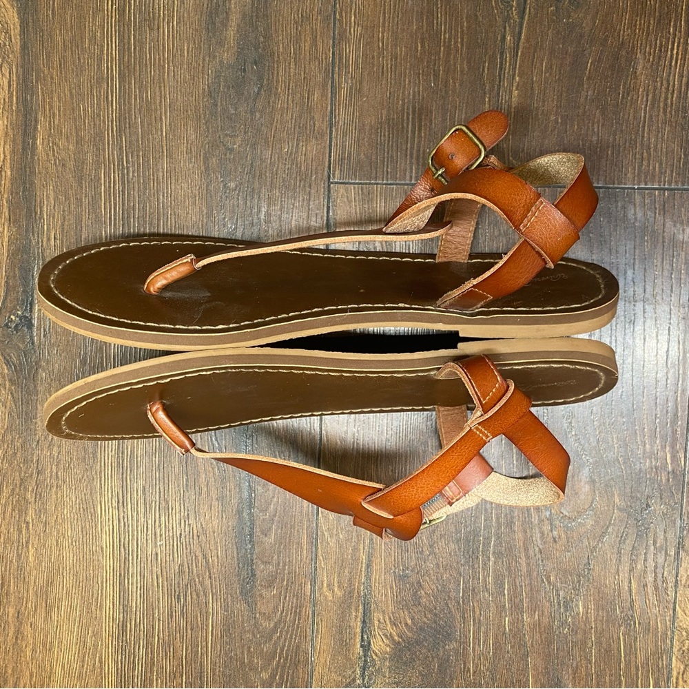 Universal Thread Brown Leather Flat Sandals – Size 9 - Picture 2 of 6
